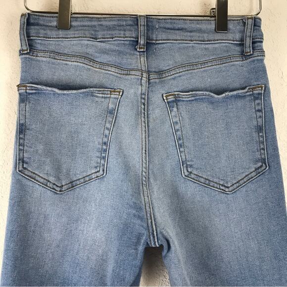 Lovers and Friends Mason High Rise Skinny Jeans in Carmelita Cropped Light Wash - Picture 4 of 14